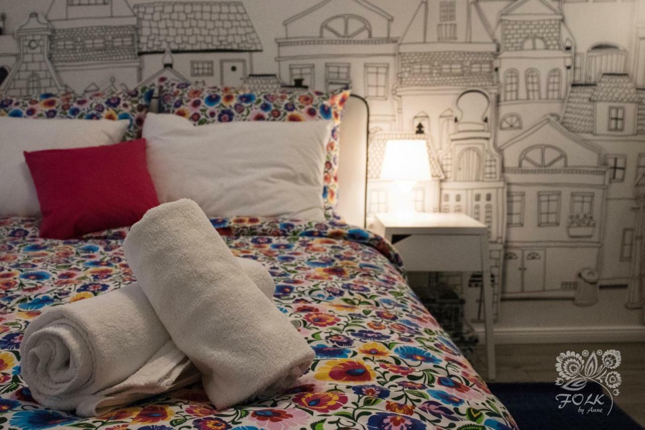 Apartment Folk By Anne &