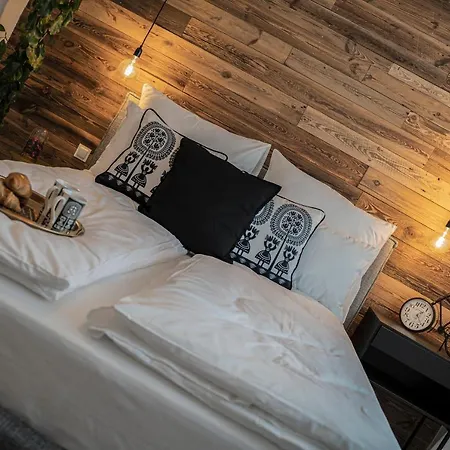 Folk By Anne Apartments & Rooms Warsaw Exterior photo